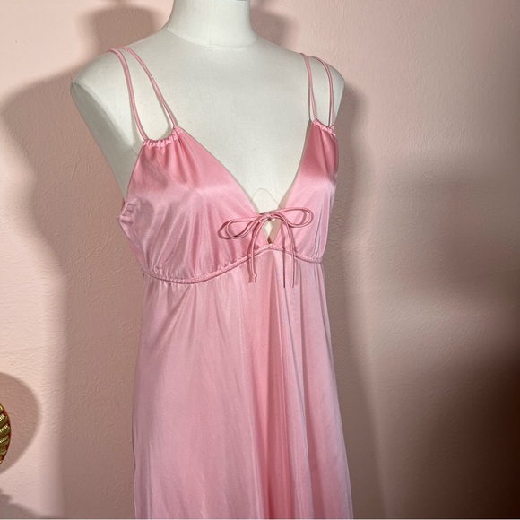 Vintage 1970 Mod Minimalist Pink Satin Feminine Long Slip Dress nightgown - Picture 9 of 16